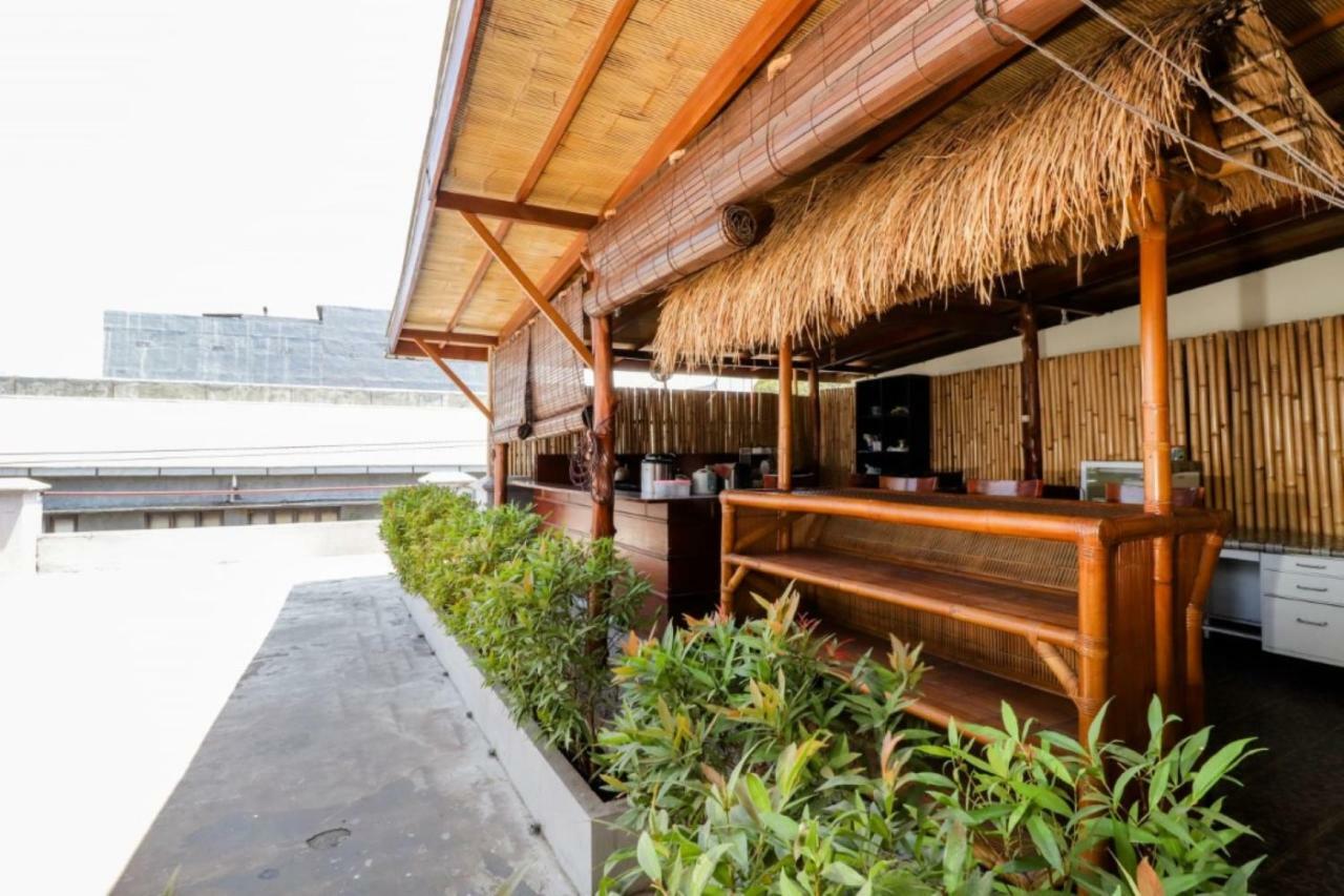 Palmyra Hostel Malang Exteriér fotografie