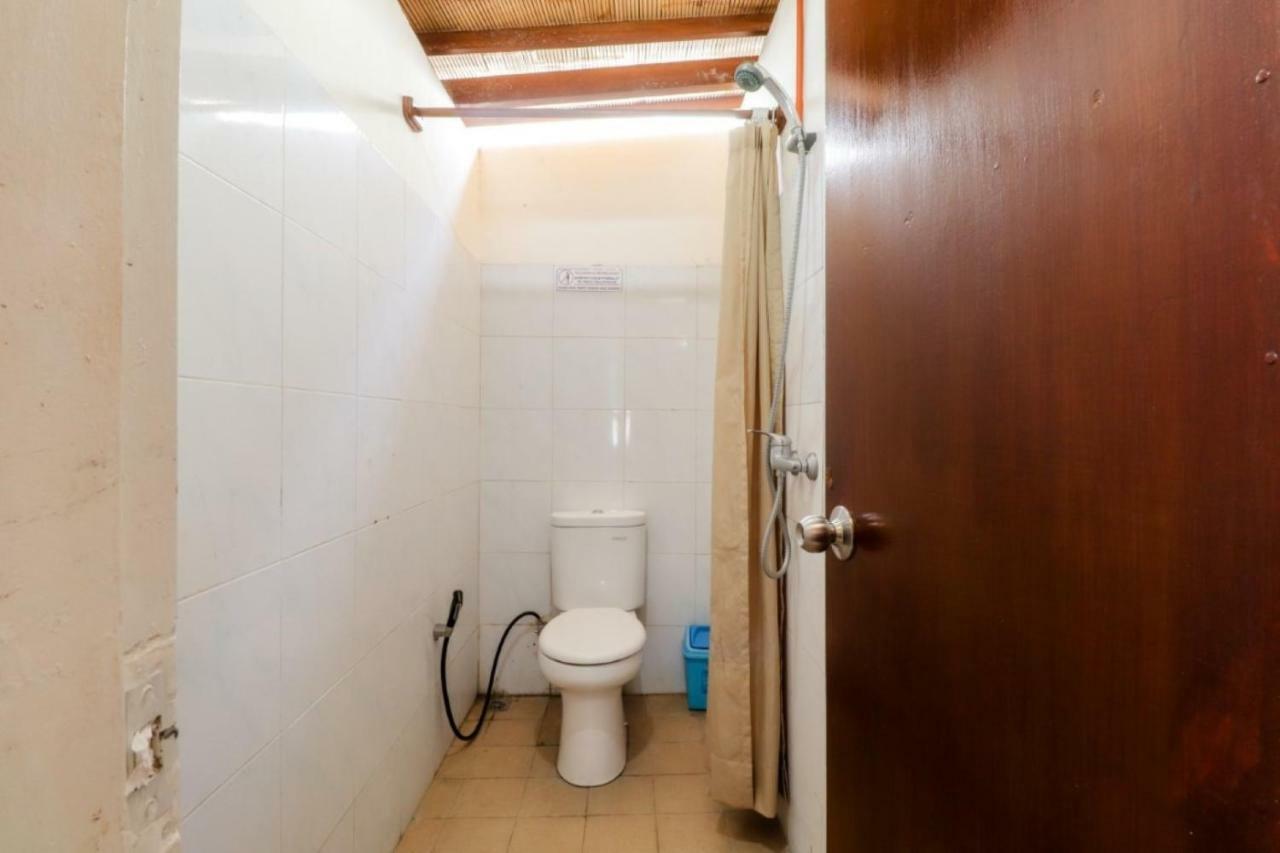Palmyra Hostel Malang Exteriér fotografie