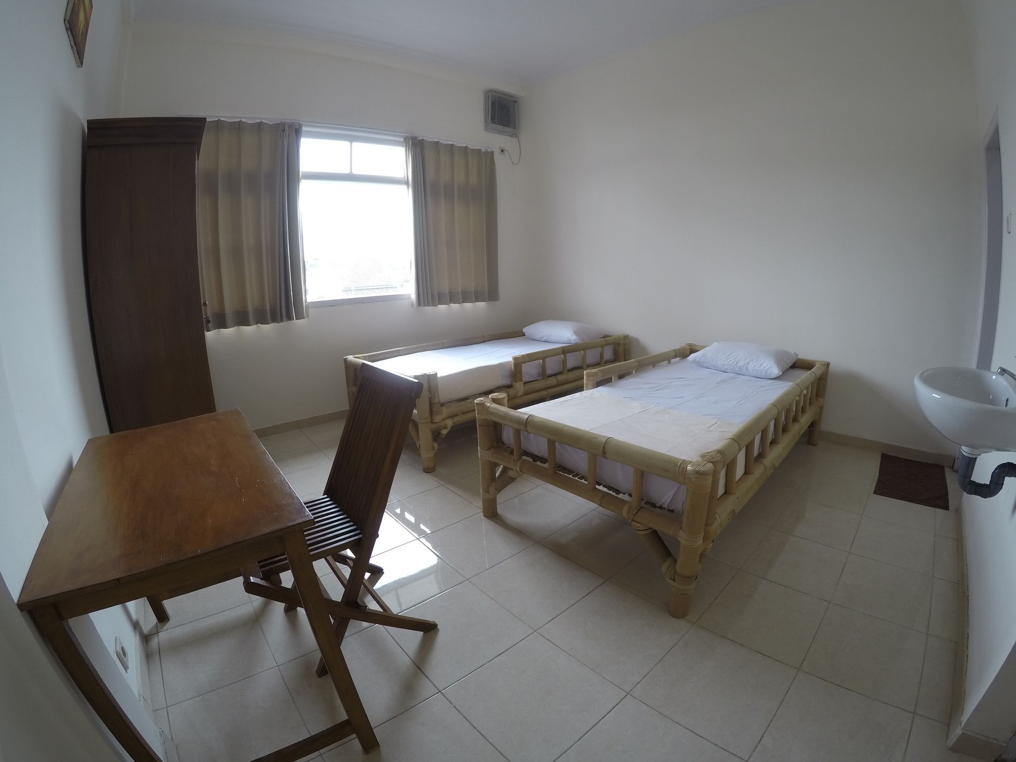 Palmyra Hostel Malang Exteriér fotografie