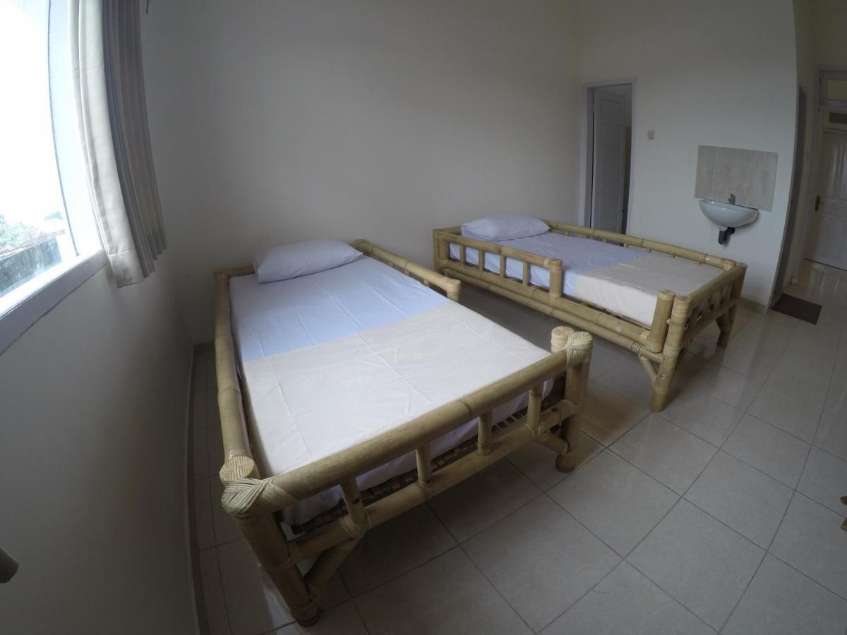 Palmyra Hostel Malang Exteriér fotografie